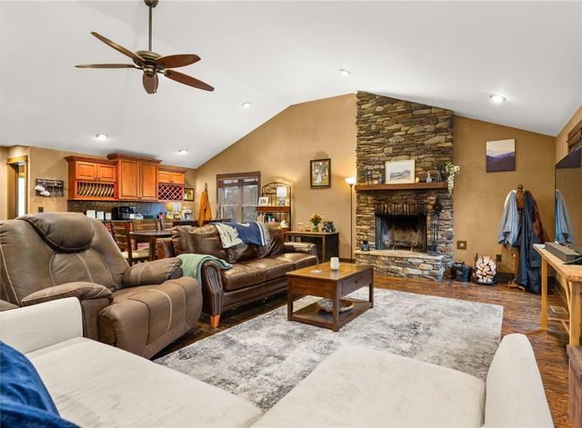 109 S Laurel Street, Walhalla, SC 29691