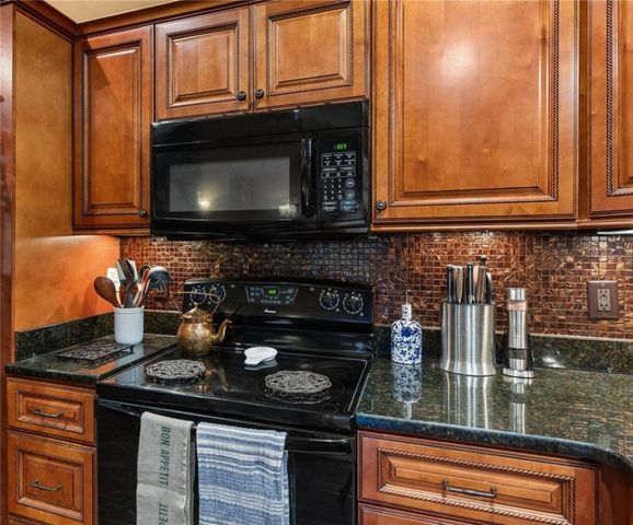 109 S Laurel Street, Walhalla, SC 29691