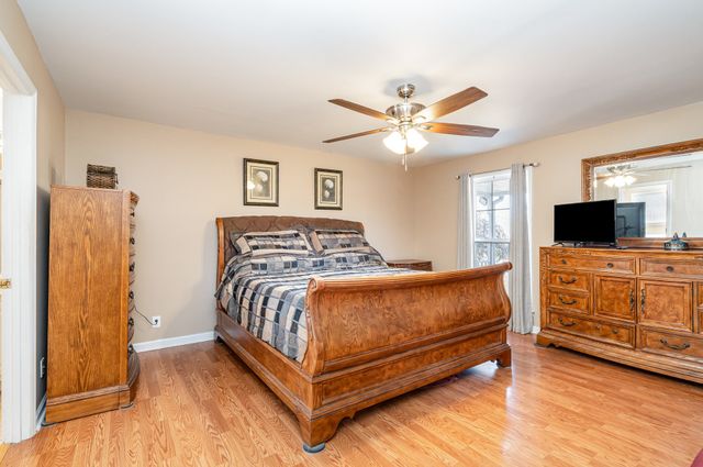 5221 Grand View Ln, Pleasant View, TN 37146