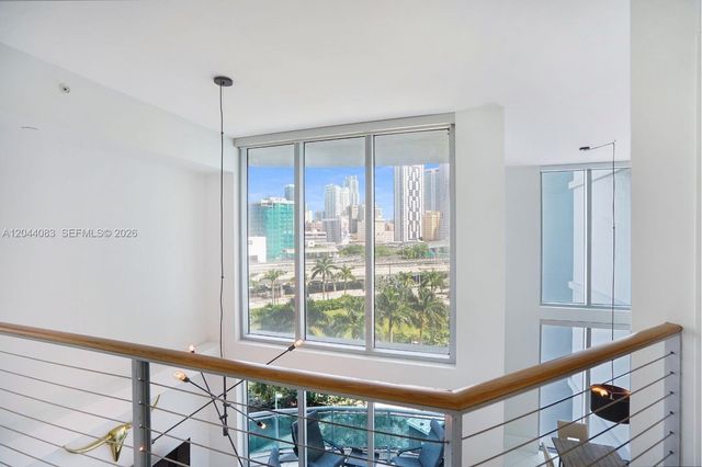 350 S Miami Avenue 713, Miami, FL 33130