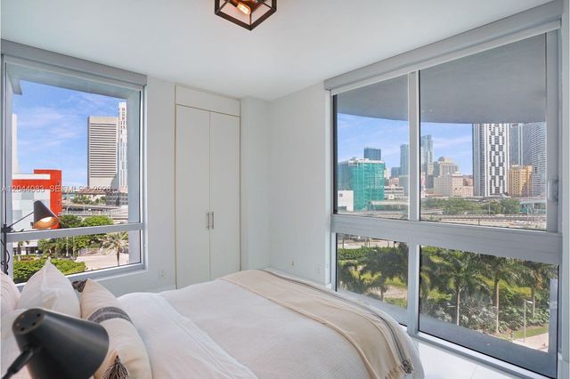 350 S Miami Avenue 713, Miami, FL 33130