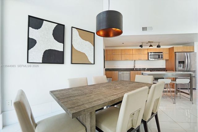 350 S Miami Avenue 713, Miami, FL 33130