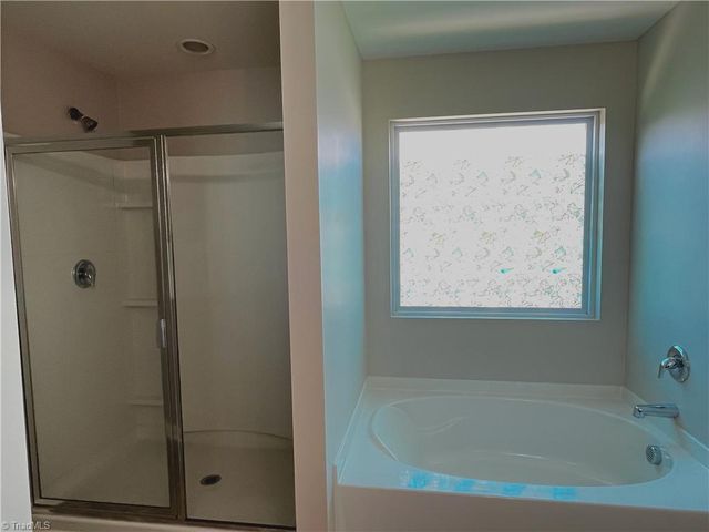 4120 Medina Court, Pfafftown, NC 27040