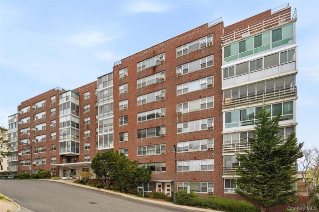 2 Washington Square 5H, Larchmont, NY 10538