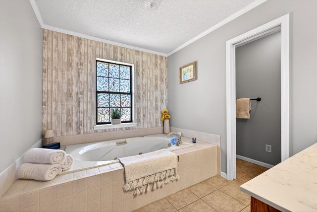 1800 Fox Trail Drive, Benton, AR 72019