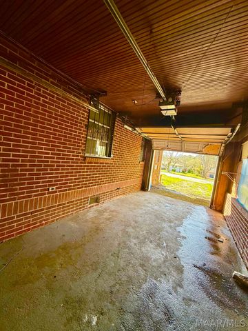 411 Howard Road, Tuskegee, AL 36088