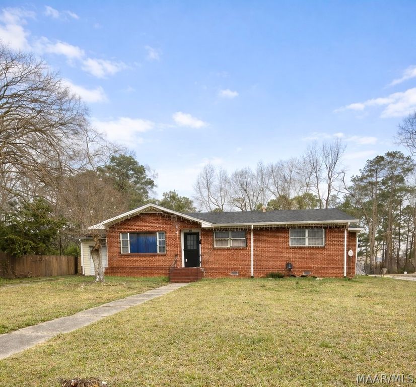 411 Howard Road, Tuskegee, AL 36088