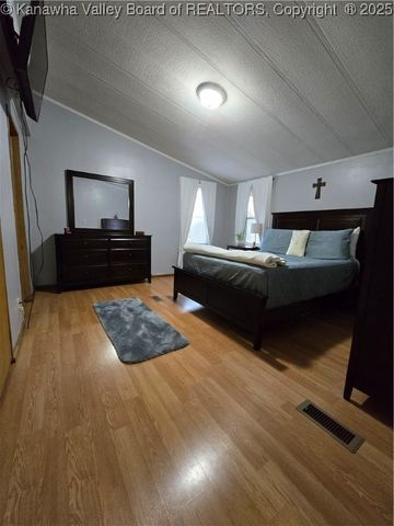 5870 Crooked Run Road, Ripley, WV 25271