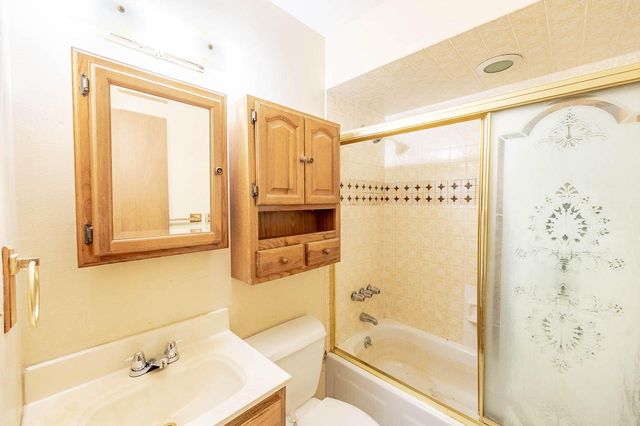 8254 N 106th STREET, Milwaukee, WI 53224