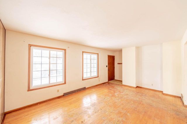 8254 N 106th STREET, Milwaukee, WI 53224