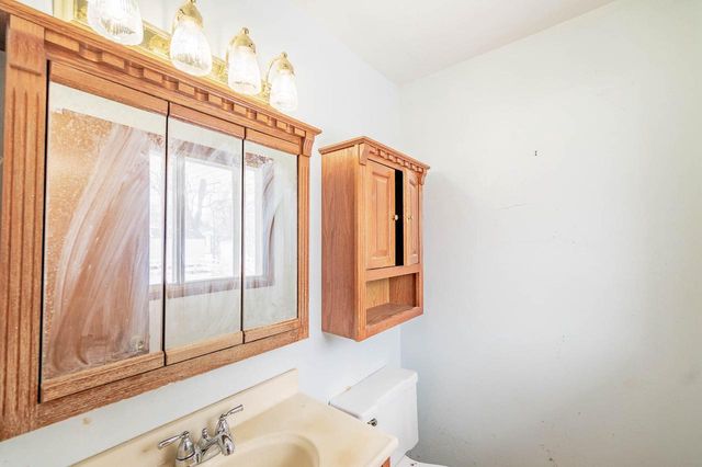 8254 N 106th STREET, Milwaukee, WI 53224