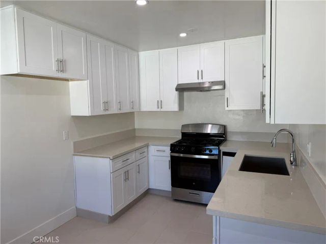 600 E Acacia Avenue 8, Glendale, CA 91205