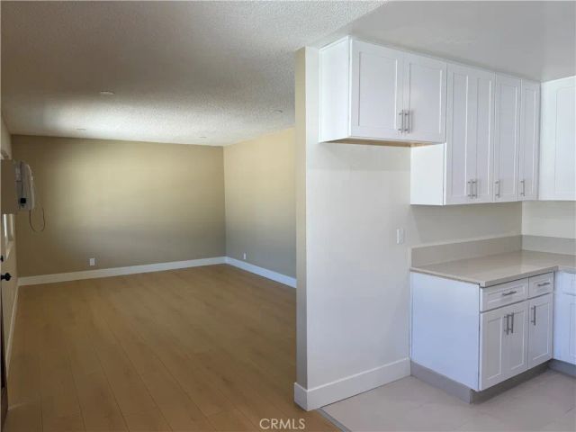 600 E Acacia Avenue 8, Glendale, CA 91205