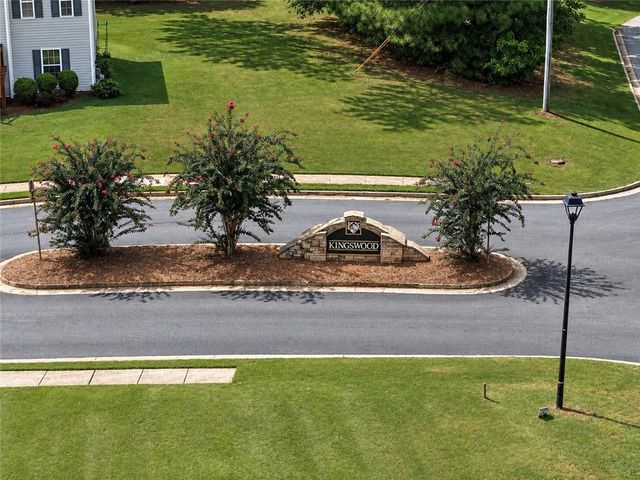 6330 Queensdale Drive, Douglasville, GA 30135