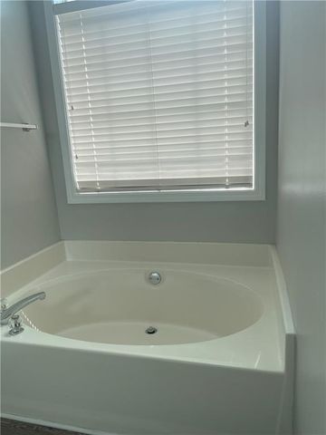 140 Aven Court, Alpharetta, GA 30004