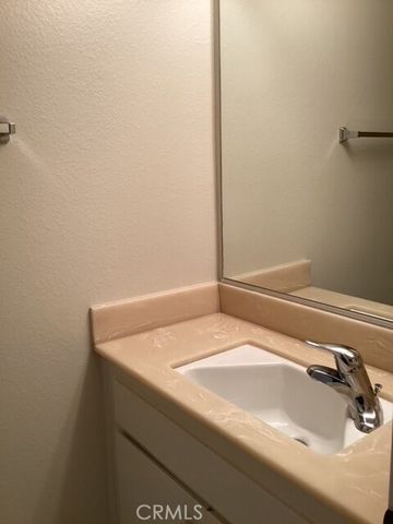 42823 15th Street W 3, Lancaster, CA 93534