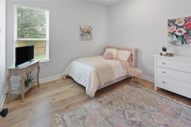4903 Fallen Oak Cove, College Station, TX 77845