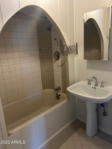 902 E Palm Lane Apt 5, Phoenix, AZ 85006