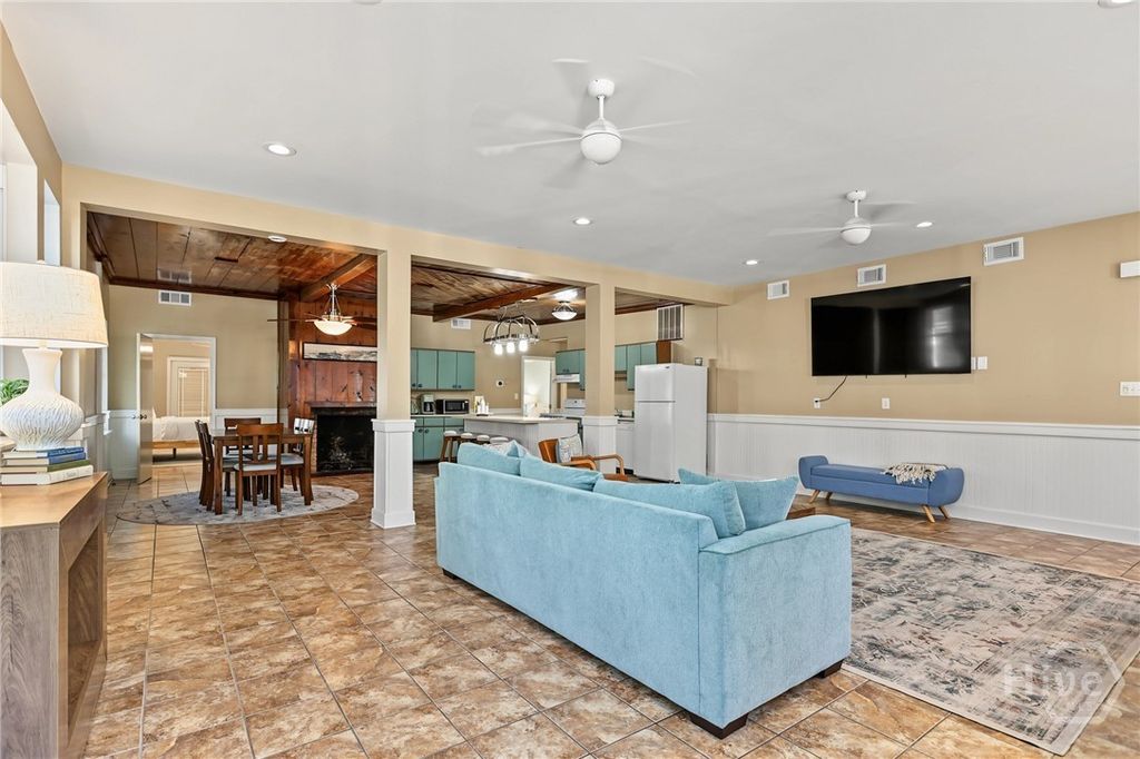 Image 29 of property listing at 1813 Butler Avenue, Tybee Island, GA 31328