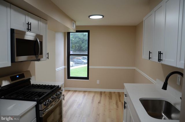 102 DUVALL LN #5-201, Gaithersburg, MD 20877