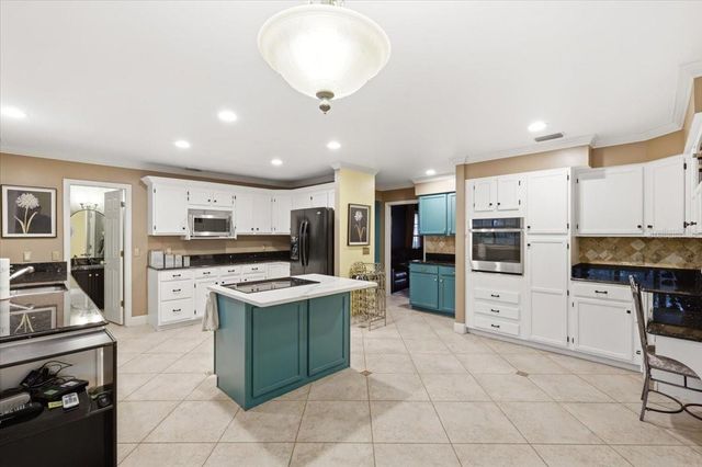 4498 REAL COURT, Orlando, FL 32808