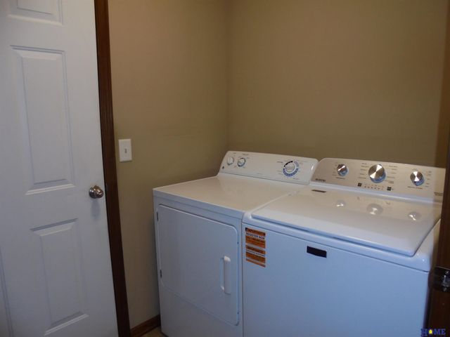 8839 Blacksmith Court, Lincoln, NE 68507