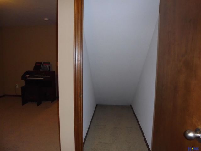 8839 Blacksmith Court, Lincoln, NE 68507