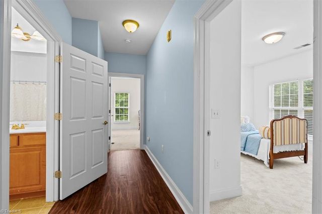 200 Lennox Drive 3B, Jamestown, NC 27282