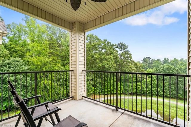 200 Lennox Drive 3B, Jamestown, NC 27282