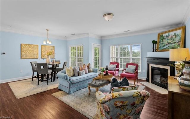 200 Lennox Drive 3B, Jamestown, NC 27282