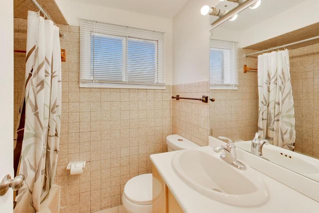 4908 Carol Street A, Skokie, IL 60077