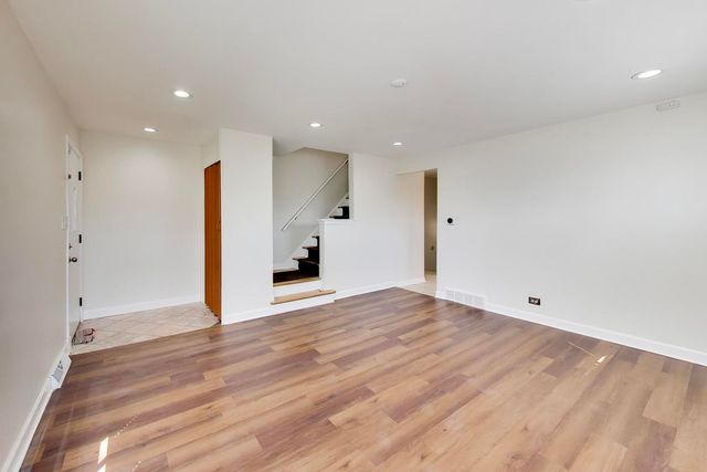 4908 Carol Street A, Skokie, IL 60077