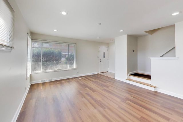 4908 Carol Street A, Skokie, IL 60077