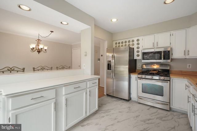 106 AUTUMN FLOWER LN, Gaithersburg, MD 20878