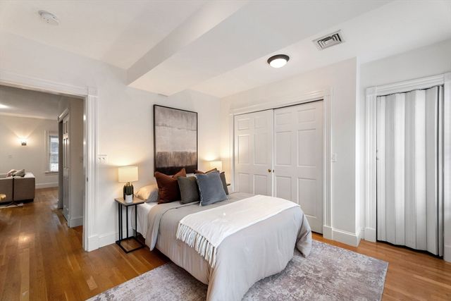 296 West Third St 1, Boston, MA 02127