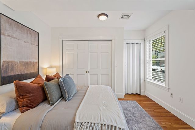 296 West Third St 1, Boston, MA 02127