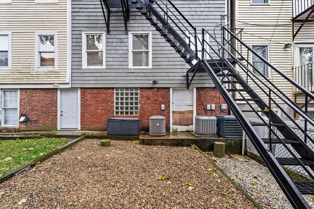 296 West Third St 1, Boston, MA 02127