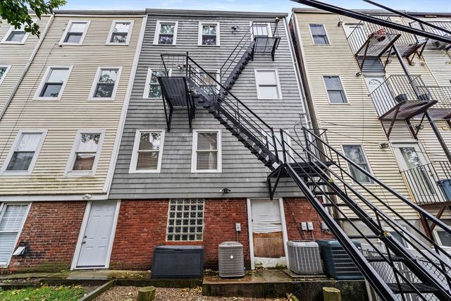296 West Third St 1, Boston, MA 02127
