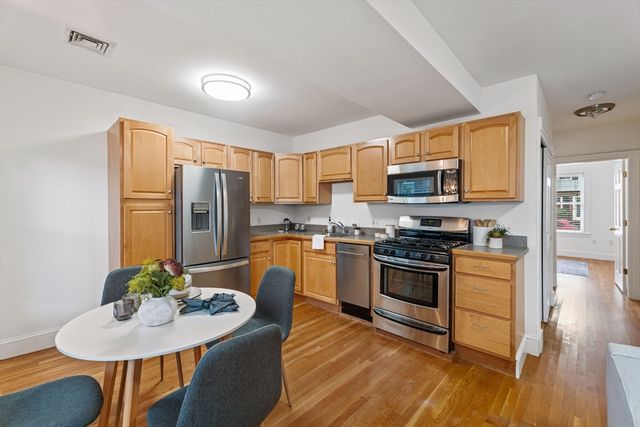 296 West Third St 1, Boston, MA 02127