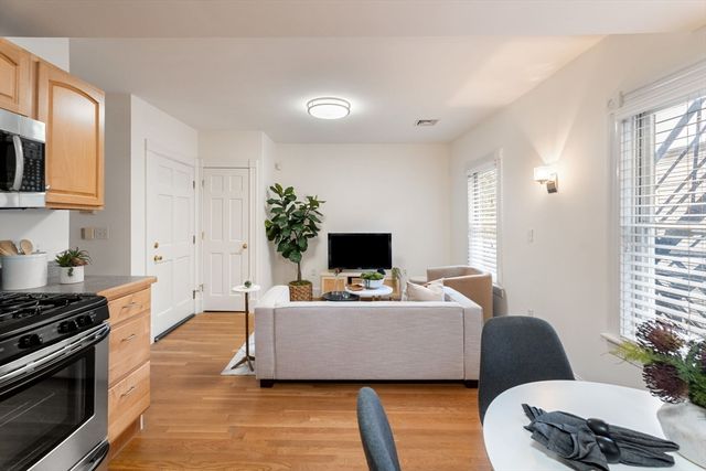 296 West Third St 1, Boston, MA 02127