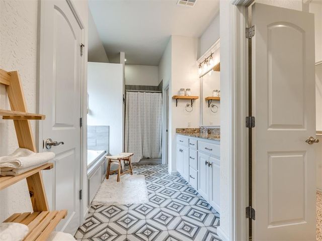 300 SW 171st Street, Oklahoma City, OK 73170