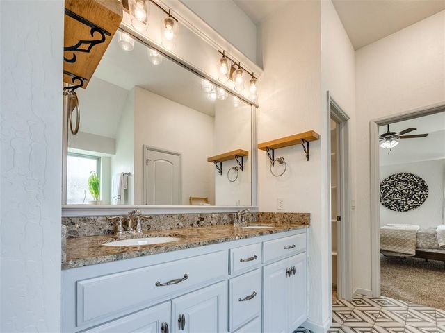 300 SW 171st Street, Oklahoma City, OK 73170