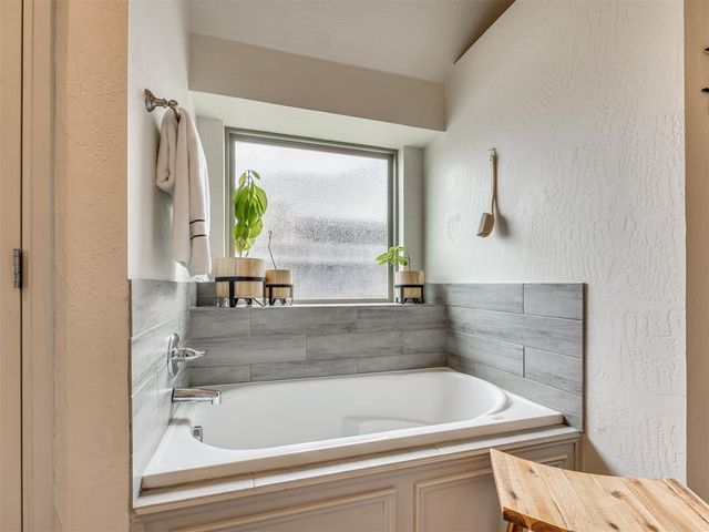 300 SW 171st Street, Oklahoma City, OK 73170