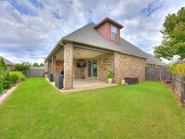 300 SW 171st Street, Oklahoma City, OK 73170