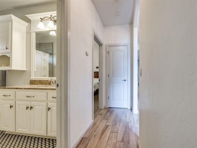 300 SW 171st Street, Oklahoma City, OK 73170