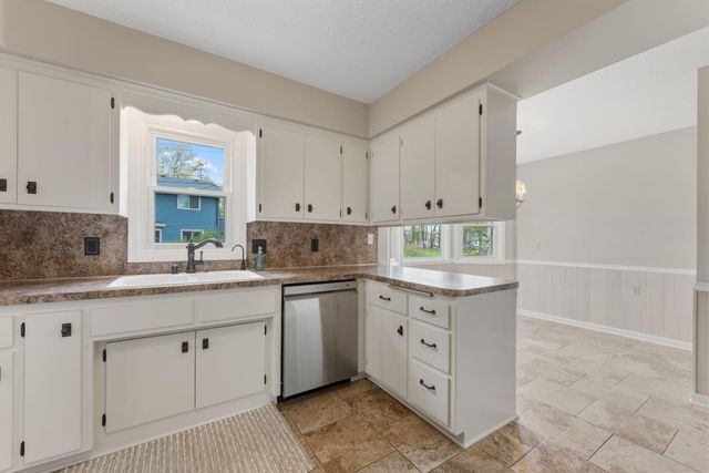 10 Western Terrace, Golden Valley, MN 55426