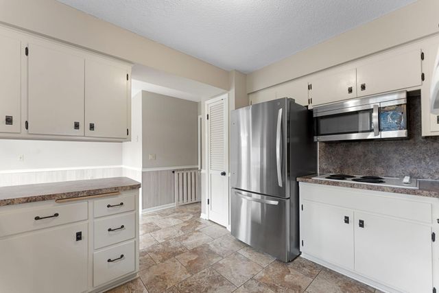 10 Western Terrace, Golden Valley, MN 55426