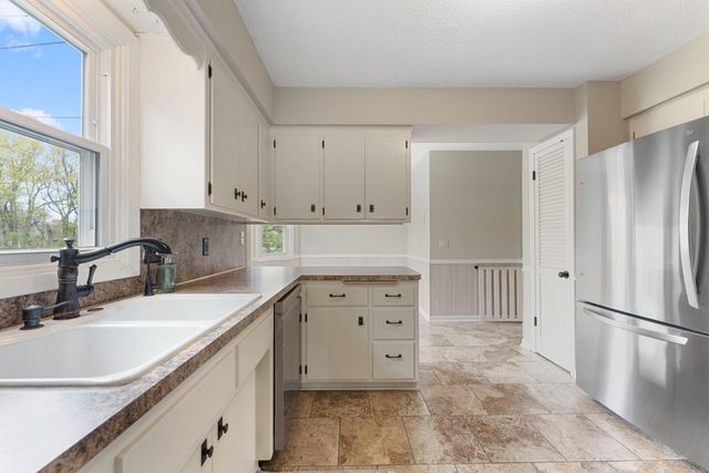 10 Western Terrace, Golden Valley, MN 55426