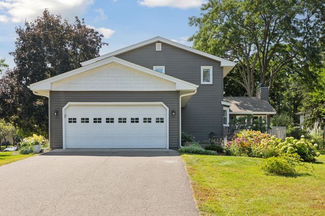10 Western Terrace, Golden Valley, MN 55426