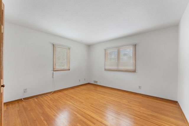 10 Western Terrace, Golden Valley, MN 55426